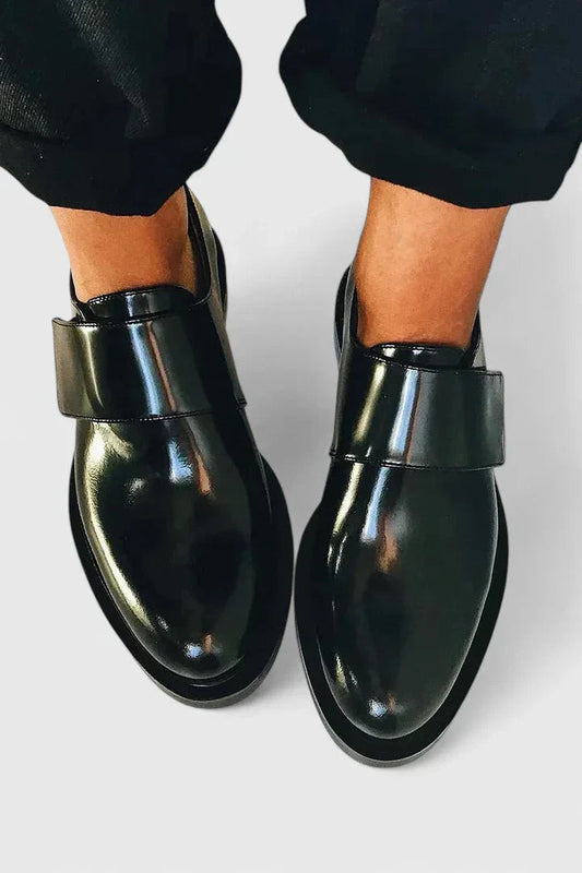 Malou | Klassiske loafers til dame med rem | Loafers