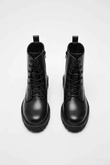 Snørestøvler med lynlås i siden | Arlena – Sort