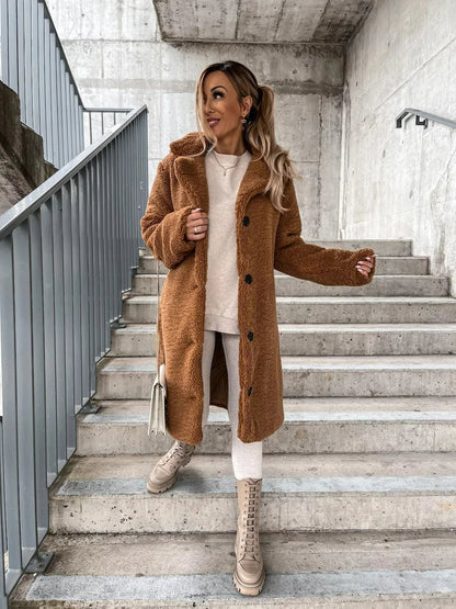 Anne | Lang trenchcoat i blød plys med klassisk design