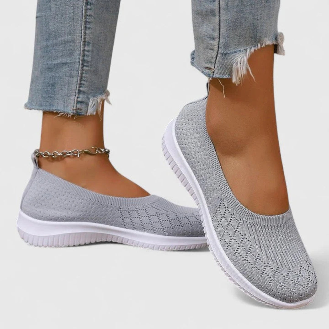 Trine | Dame ballerina med slip on og let strikdesign