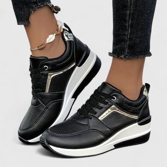 Kirstine | Forårs Perforerede Plateau Kilesneakers til Kvinder