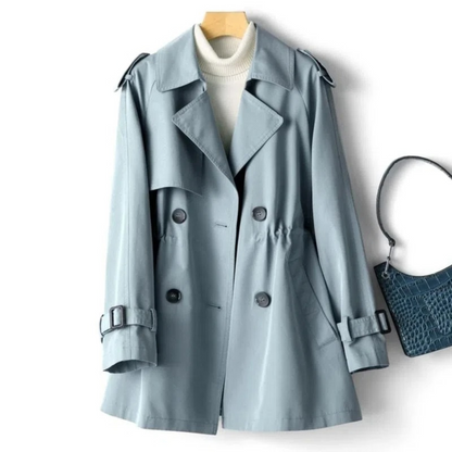 Jette | Dame afslappet trenchcoat med klassisk dobbeltradet design