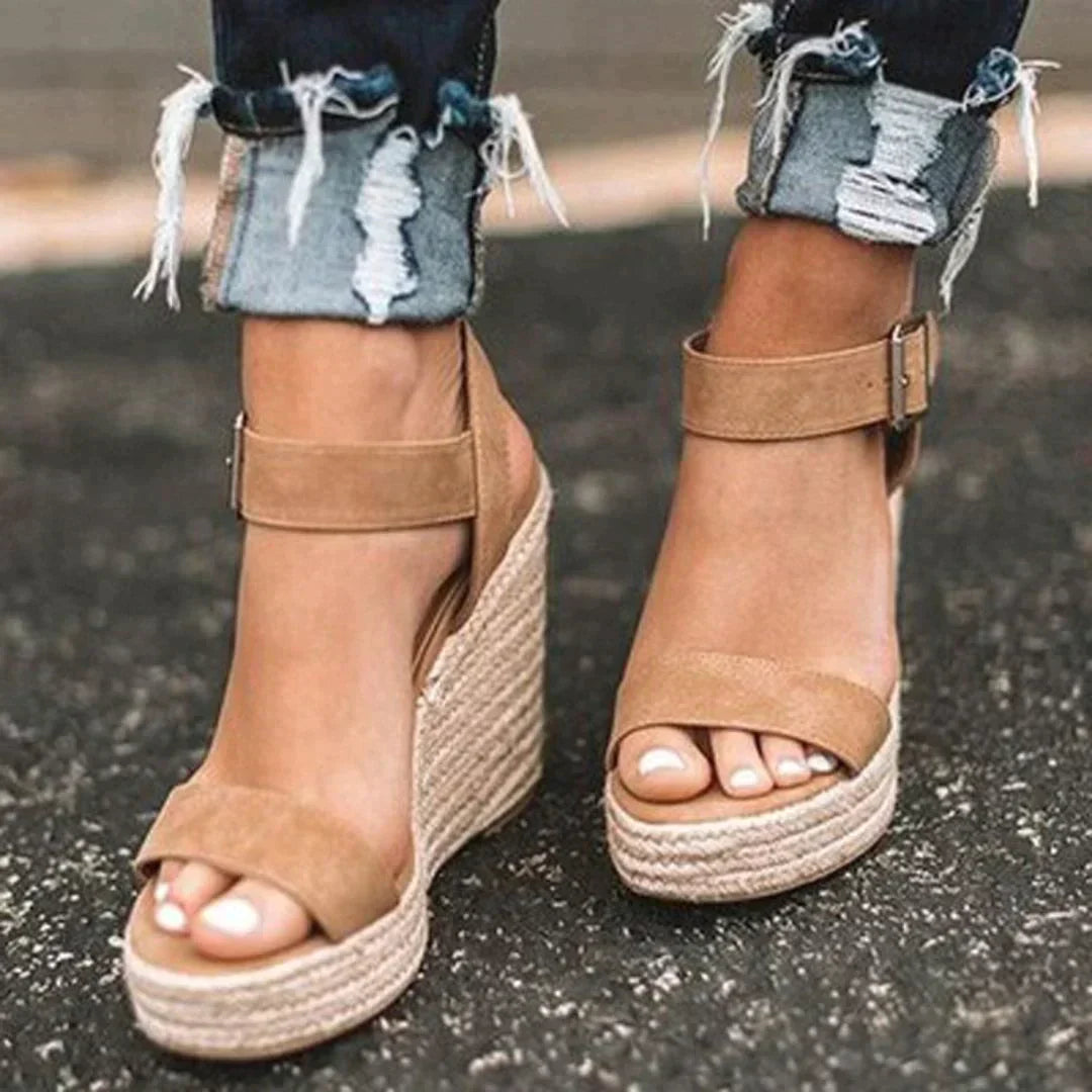 Signe | Dame sommer espadriller med kilehæl og ankelrem