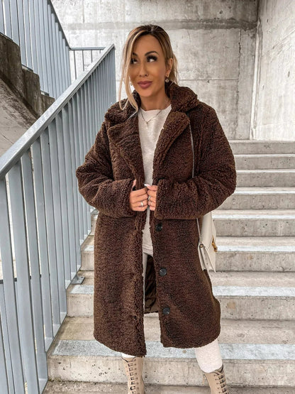 Anne | Lang trenchcoat i blød plys med klassisk design