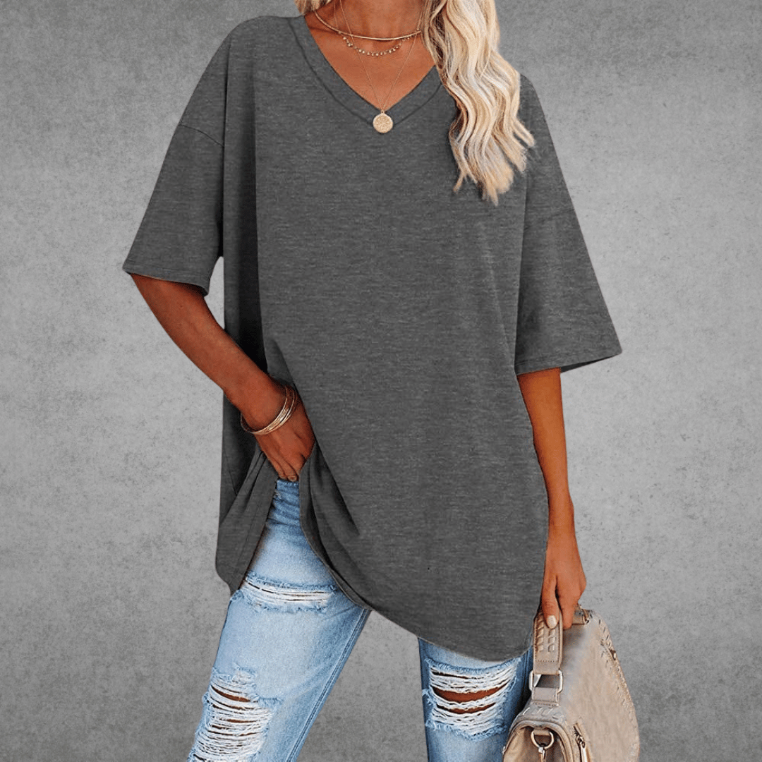 Marie | T shirt med V hals og afslappet oversized pasform