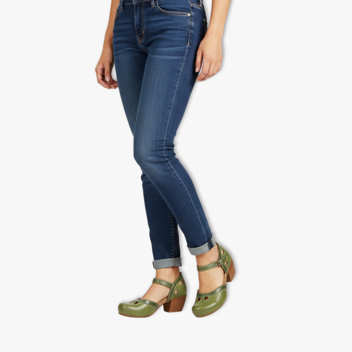Josefine | Dame elegante retro sandaler med hæl og udskæringer