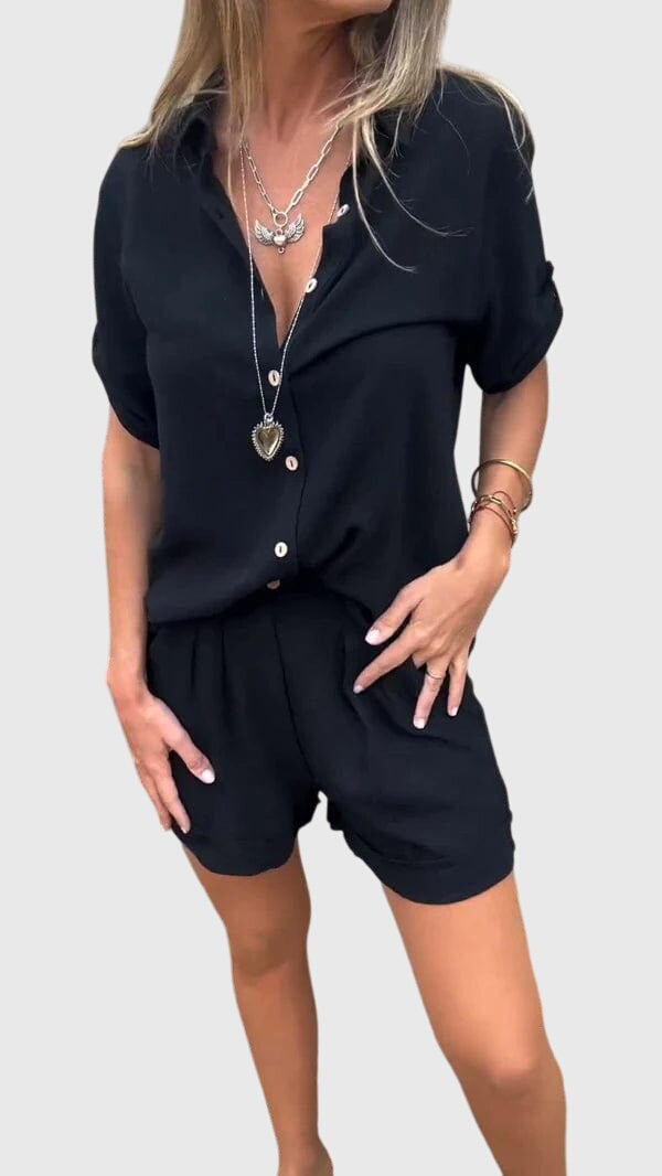Lunara | Sommer Sæt til Damer med Skjorte og Matchende Shorts i Let Design
