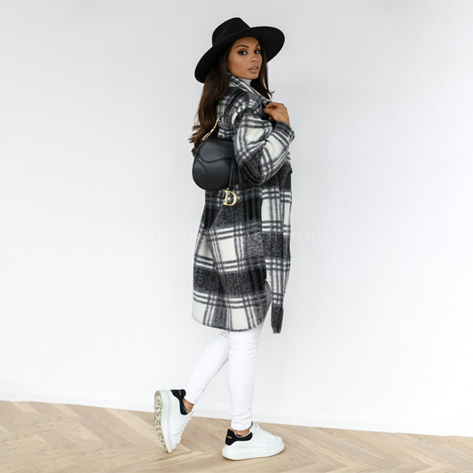 Rebecca | Dame ternet lang frakke med klassisk design