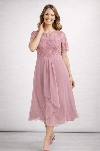 Lisbeth | Dame midikjole med blonder og chiffon kortærmet