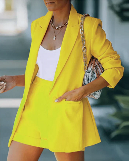 Katrine | Elegant blazer- og shortssæt med matchende design