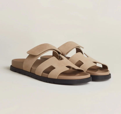 Tina | Dame flade sandaler med remme og justerbar lukning