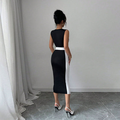 Christine | Dame figursyet midi kjole med elegant farvekontrast