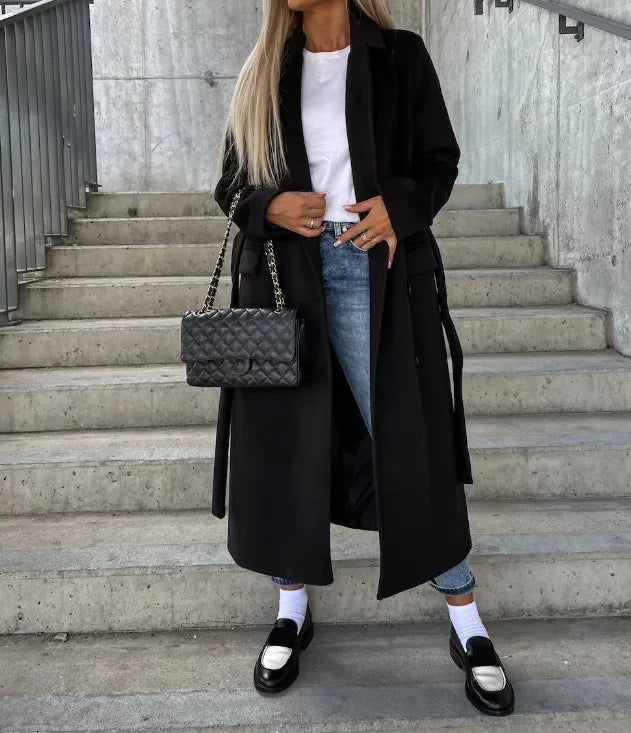 Vilma | Klassisk lang damefrakke med revers og knapper | Langærmet