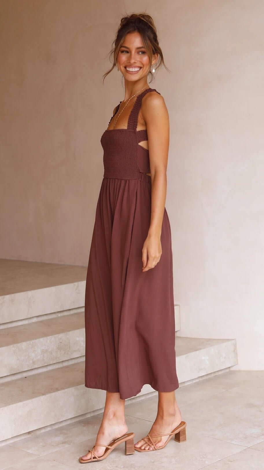 Nicoline | Elegant maxikjole med brede stropper