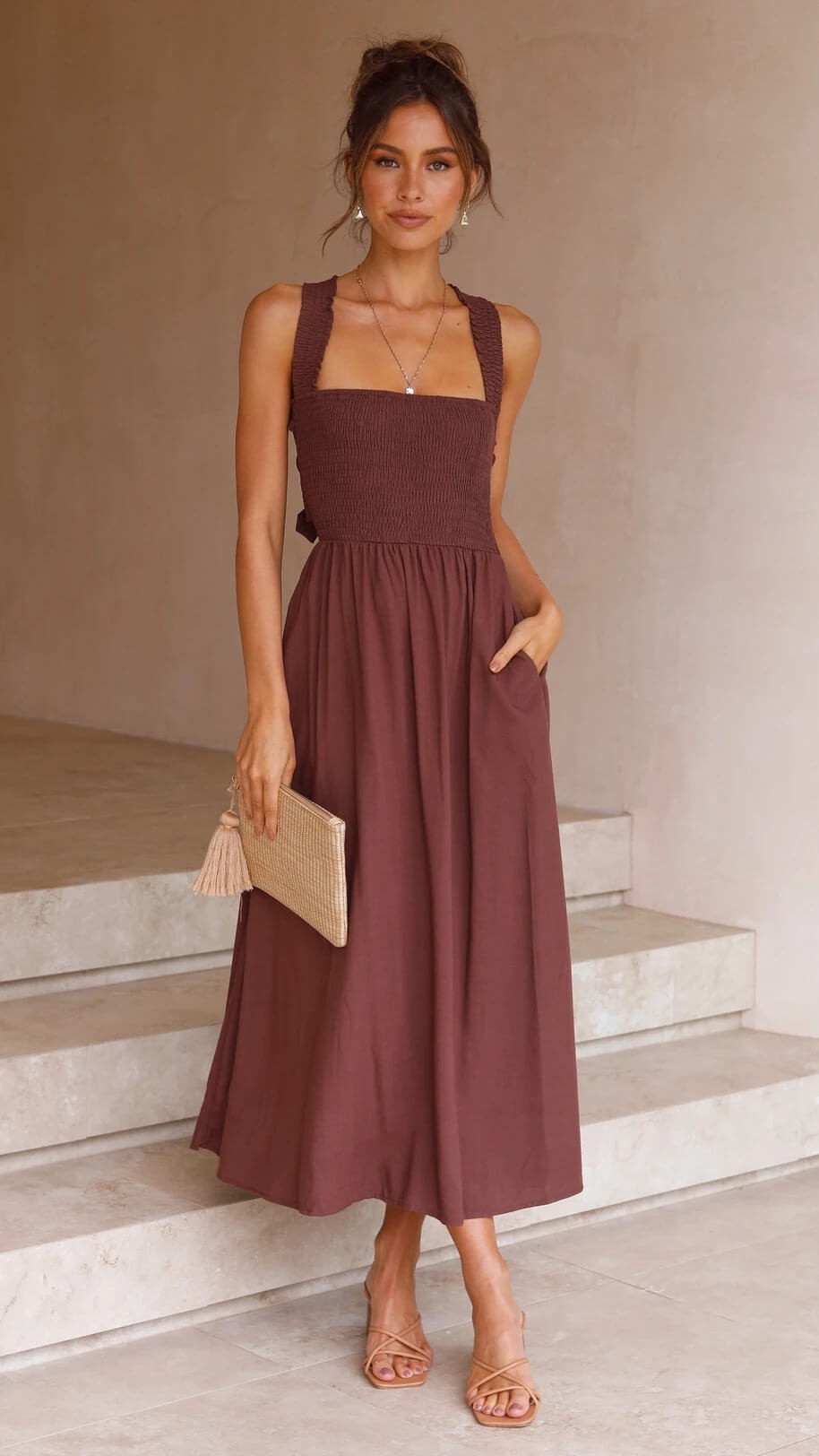 Nicoline | Elegant maxikjole med brede stropper
