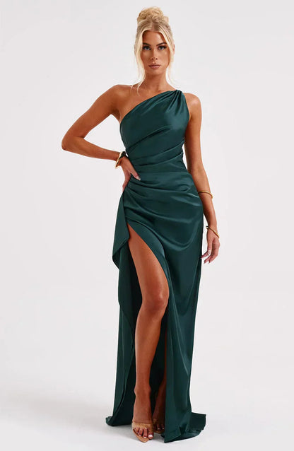 Carina | Asymmetrisk one-shoulder maxikjole | Maxi