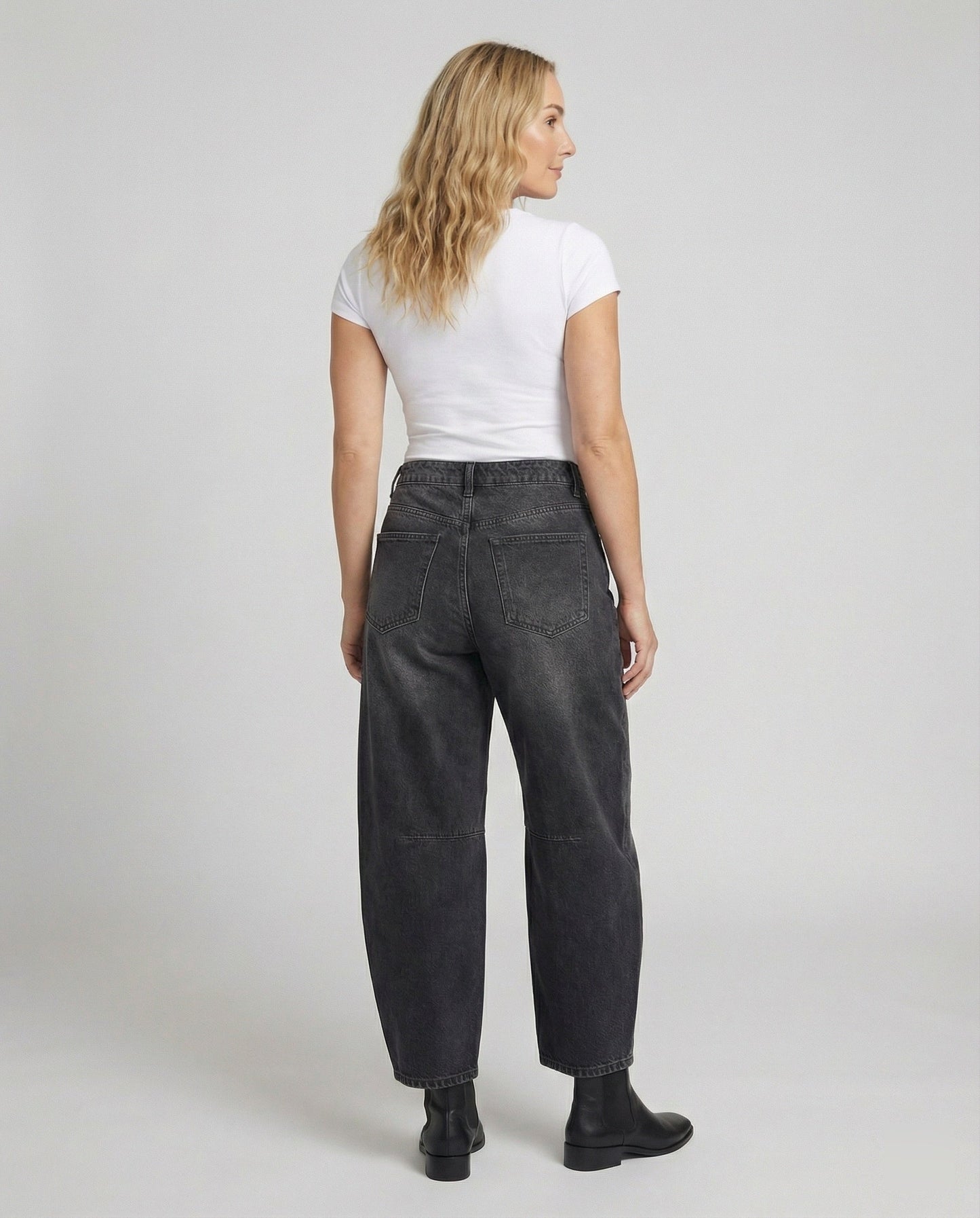 Hedda | Dame jeans med mid rise og barrel pasform samt løs silhuet