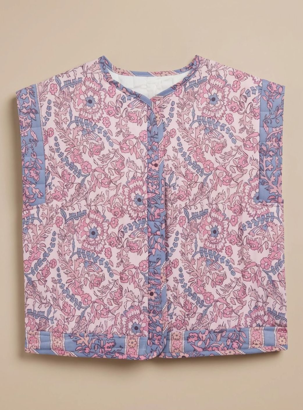 Dorthe | Gesteppte Damenweste mit Blumenmuster und Seitentaschen