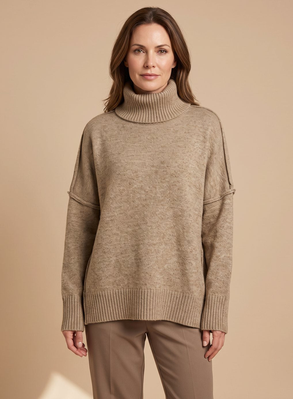 Britta | Dame oversized strikket loungesæt med rullekrave