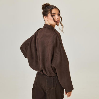 Selma | Kurze Damen-Bomberjacke mit Oversize-Passform und Kunstveloursleder