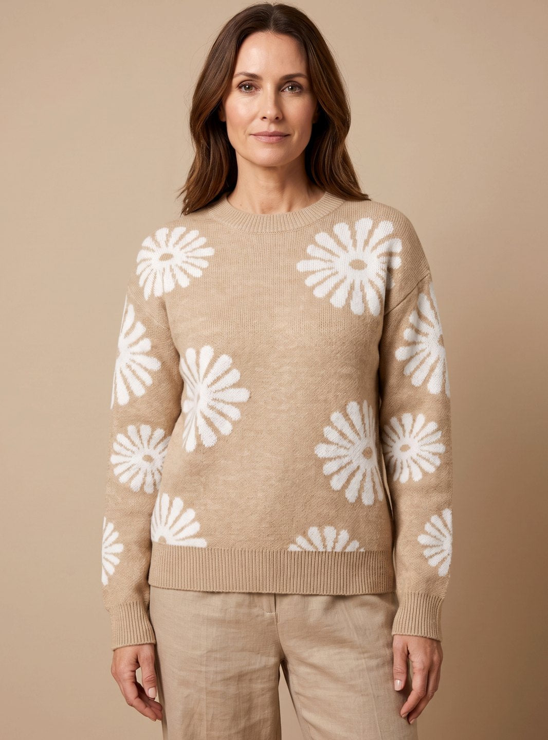 Filippa | Dame striktrøje med blomstermønster og rund hals