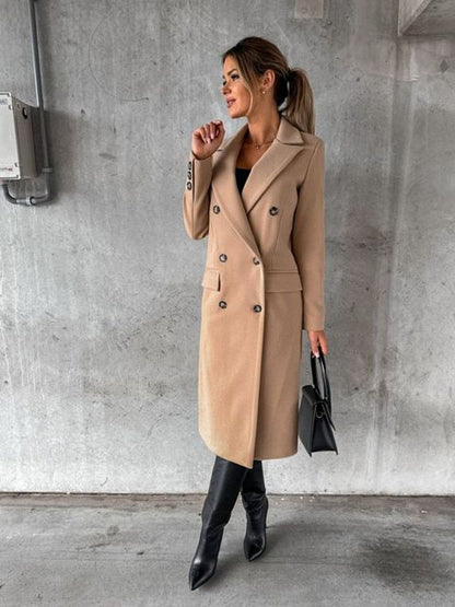 Astrid | Langer Damen-Wintermantel mit zweireihigem Design und Knöpfen