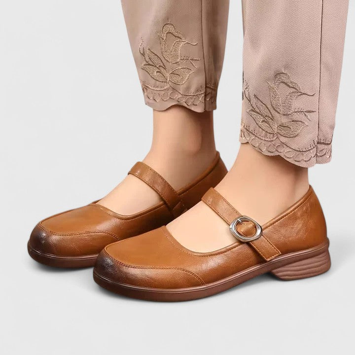 Vera | Dameforårssko med klassisk spænde