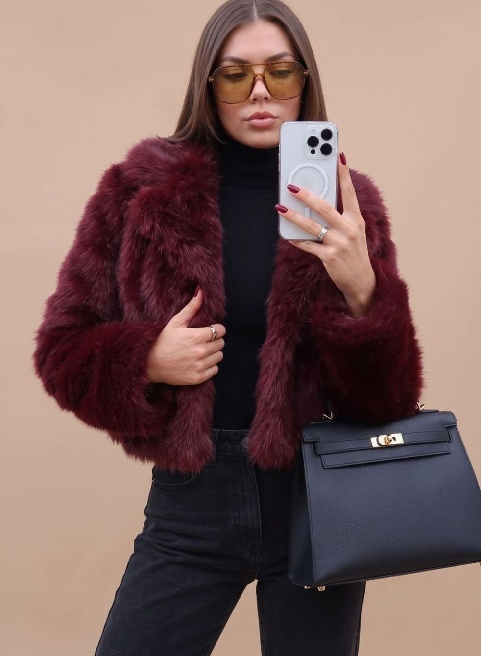 Alma | Kurze Kunstpelzjacke für Damen mit tailliertem Schnitt und weichem Teddy-Design