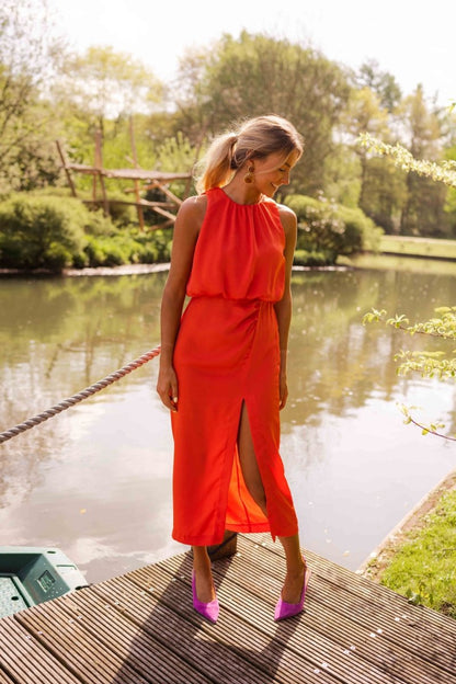 Frida | Dame elegant sommer midikjole med ærmeløs design