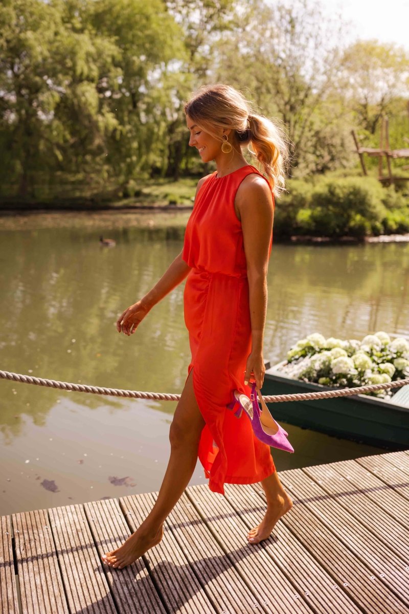 Frida | Dame elegant sommer midikjole med ærmeløs design