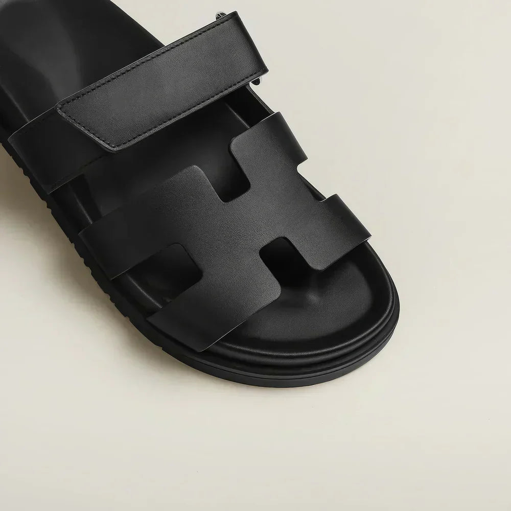 Tina | Dame flade sandaler med remme og justerbar lukning