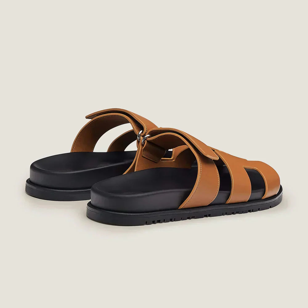 Tina | Dame flade sandaler med remme og justerbar lukning