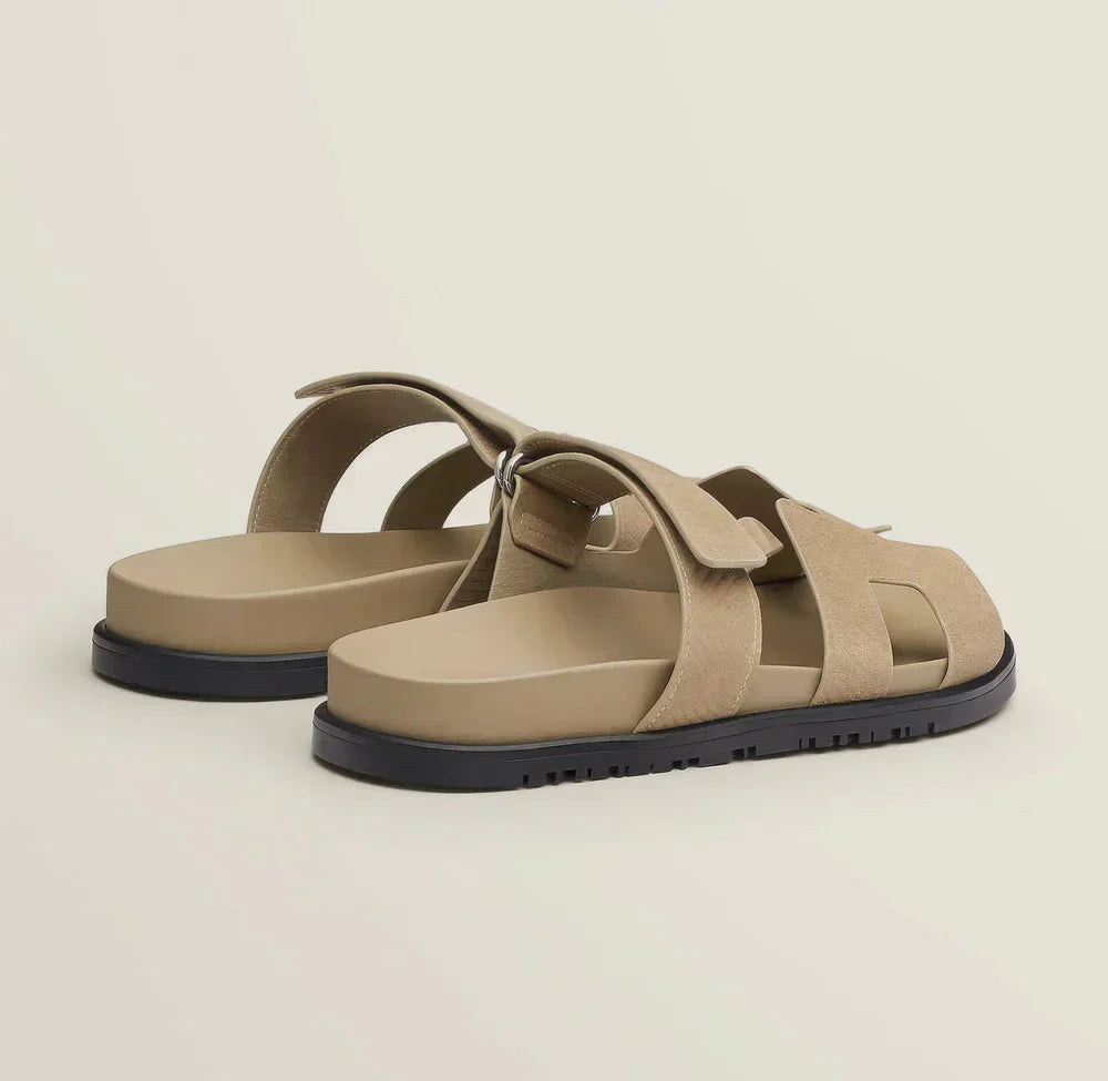 Tina | Dame flade sandaler med remme og justerbar lukning