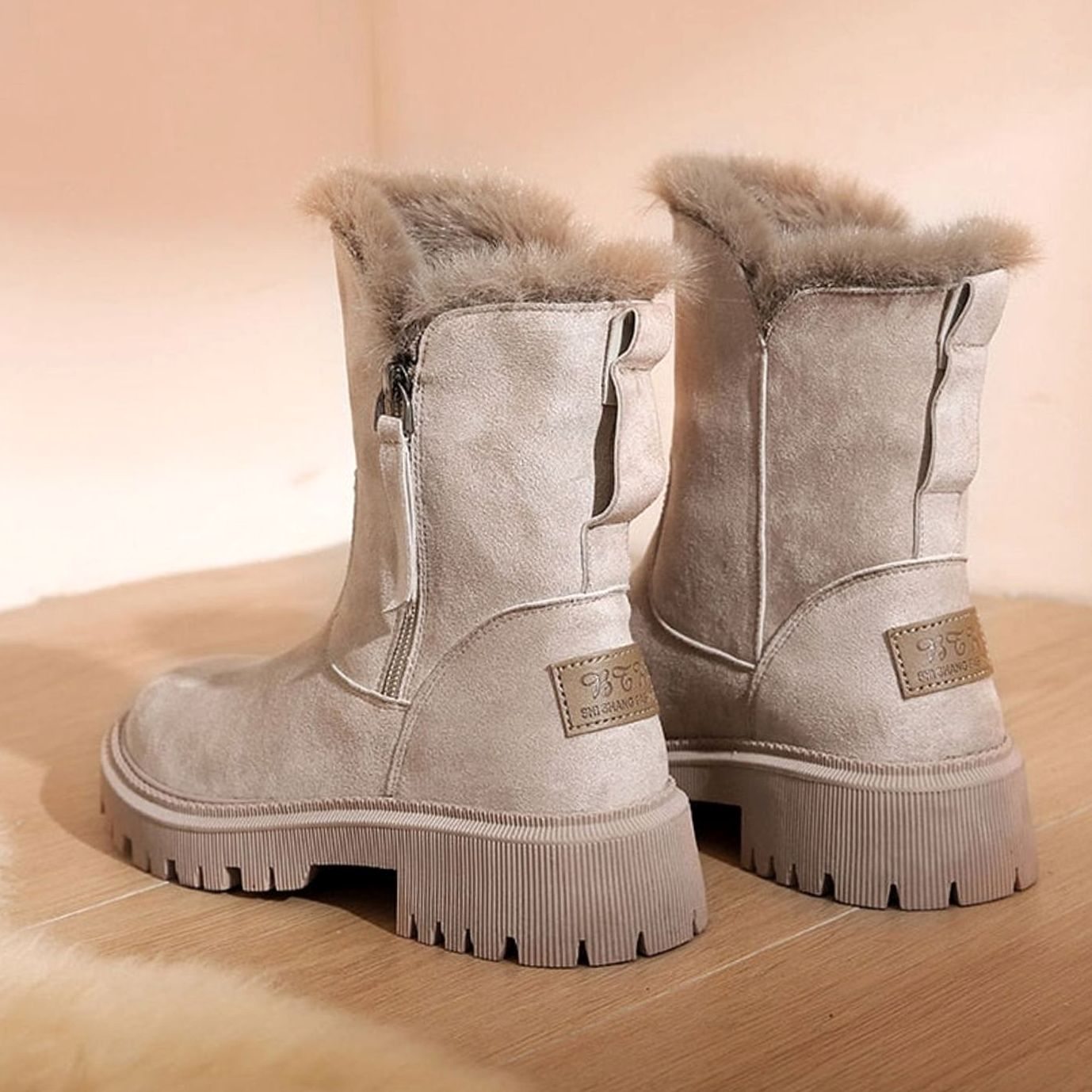 Jonna | Gefütterte Winterstiefel für Damen mit Kunstfell und Blockabsatz