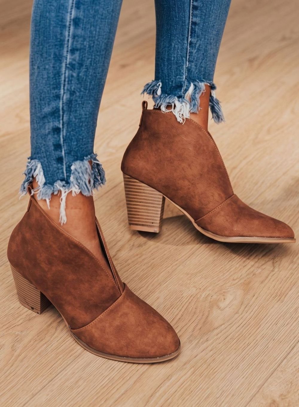 Inge | Stiefeletten für Damen mit spitzer Zehenpartie und Blockabsatz