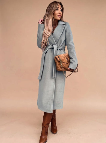 Sofia | Eleganter langer Trenchcoat für Damen mit Bindegürtel und Reverskragen