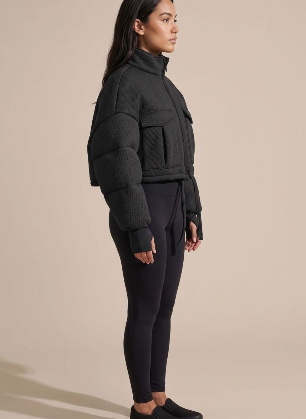 Alberte | Luxuriöse kurze Pufferjacke für Damen mit Cargotaschen
