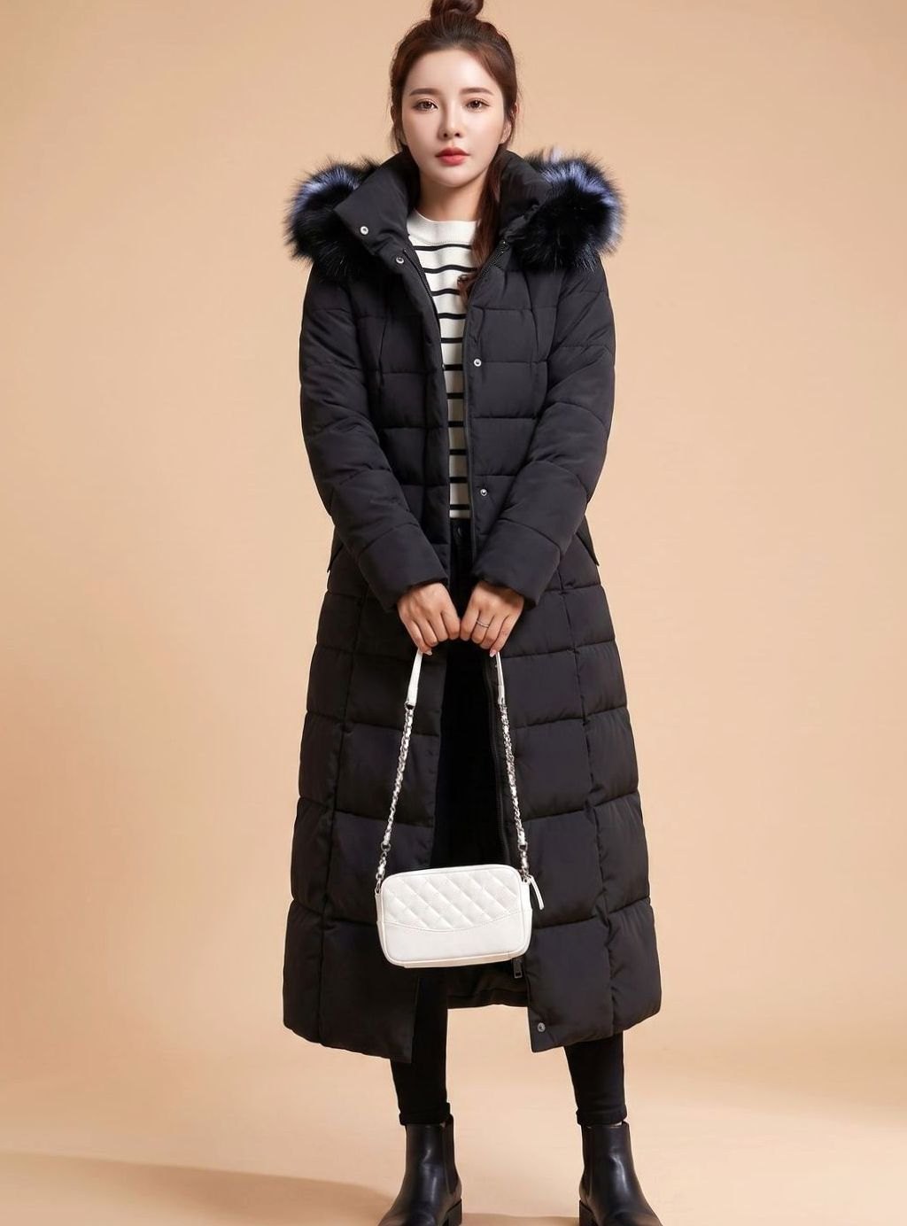 Ellen | Exklusiver langer Puffer-Mantel für Damen mit Kapuze und luxuriösen Pelzdetails